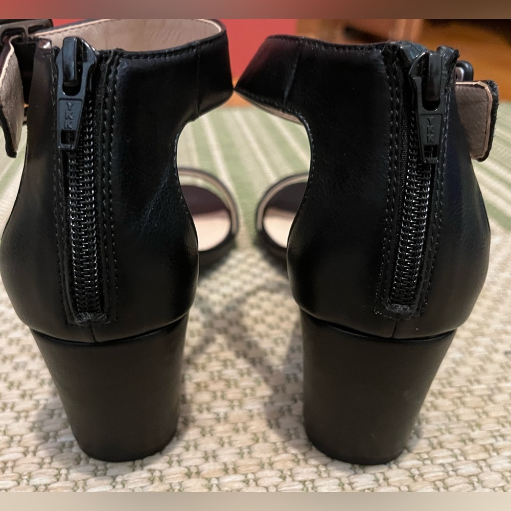 💰2 FOR $18💰 - Picture 2 of 3